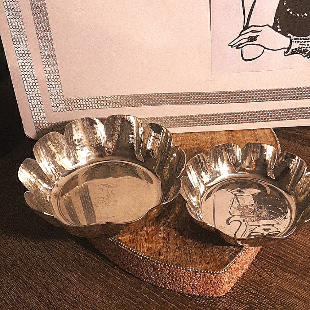 Pewter bowl set of two